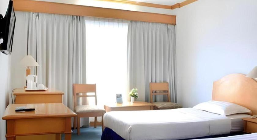Hotel Marcopolo Bandar Lampung Exterior photo