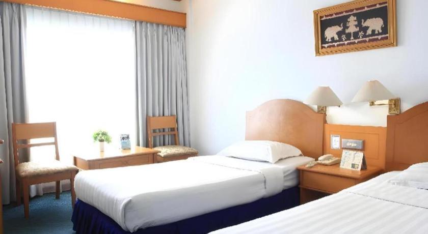 Hotel Marcopolo Bandar Lampung Exterior photo
